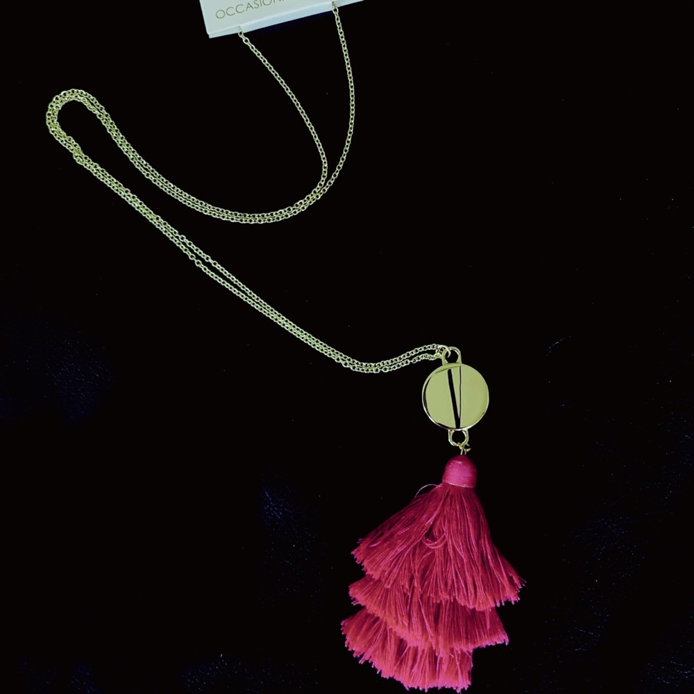 Rope necklace with pink tassel